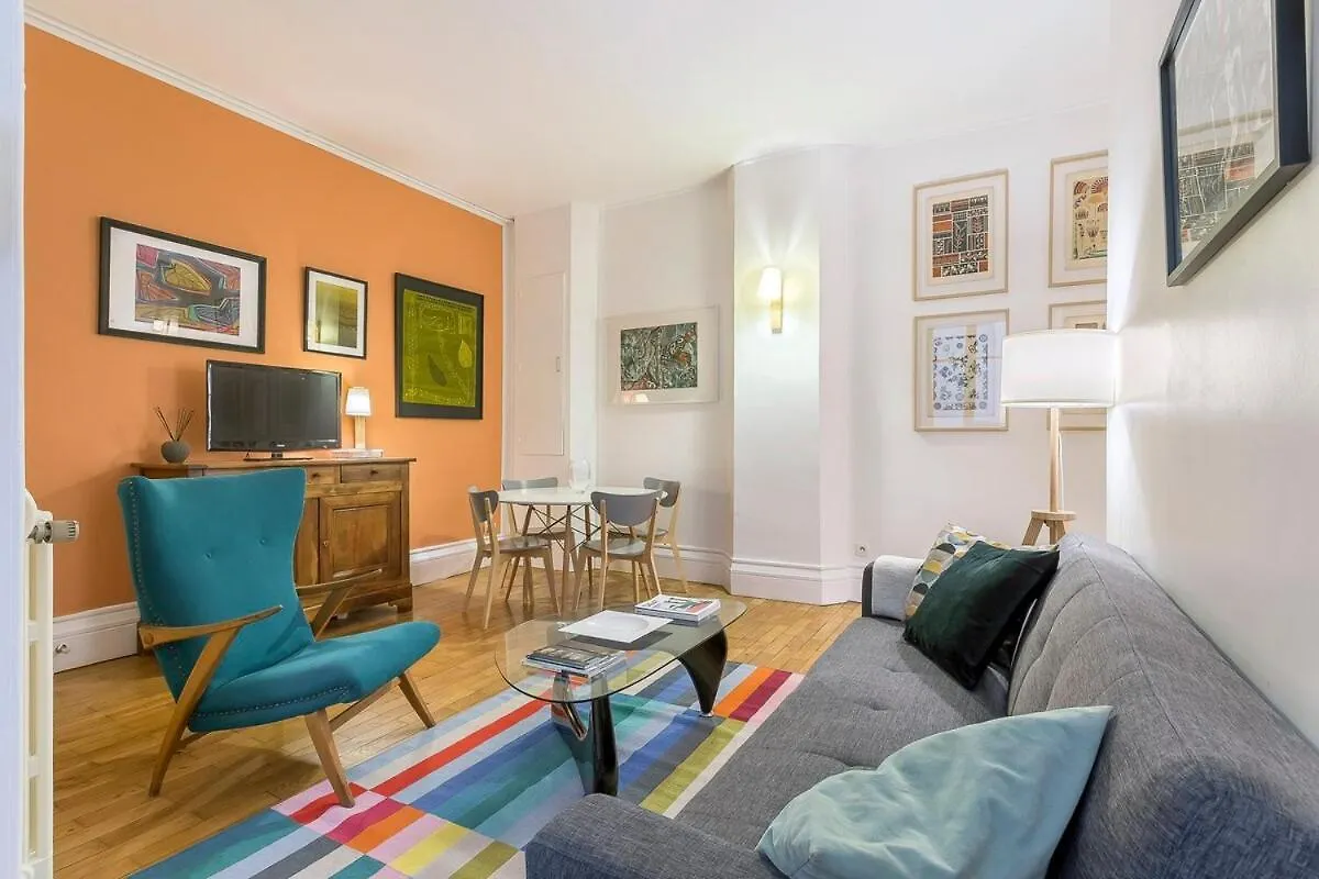 Apartment Republique - Meuble Calme Sur La Presqu'Ile